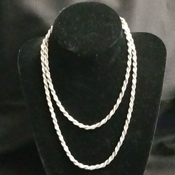 Jewelry - Beautiful tri color sterling silver necklace